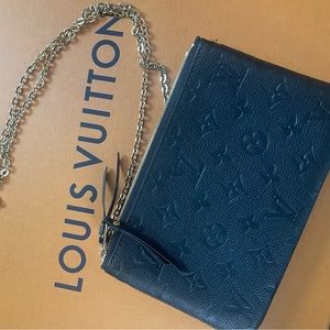 Louie Vuitton Double Zip Pochette